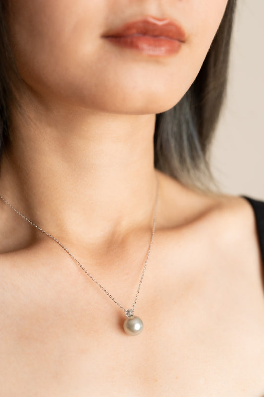 Grey Pearl Pendant Necklace